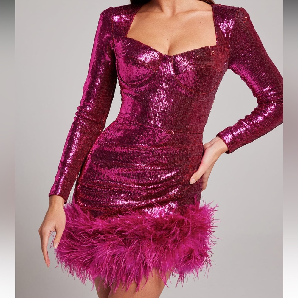 Sparkly sequin dress 🥰